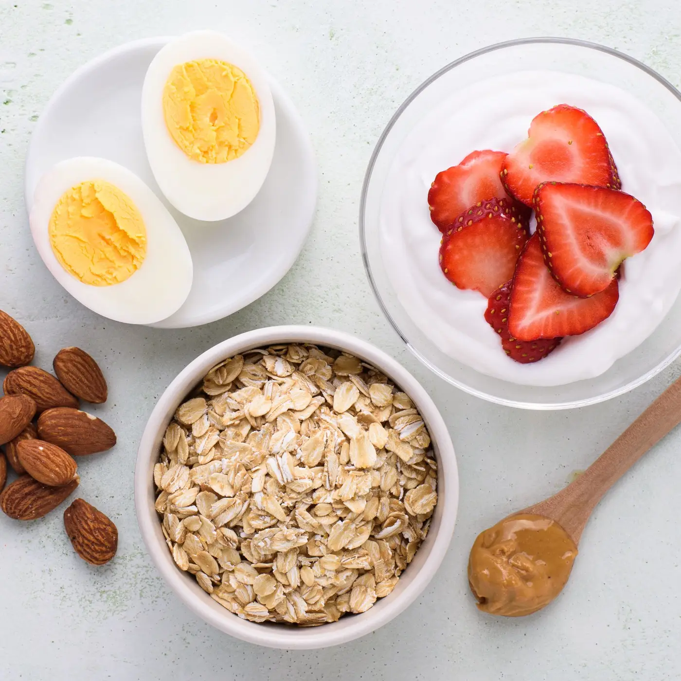 Running Nutrition Guide: What to Eat Before/During/After